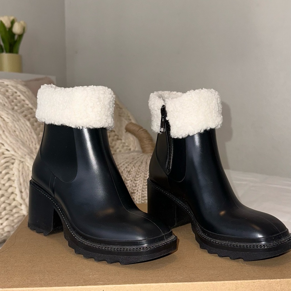 Sherpa rain boots